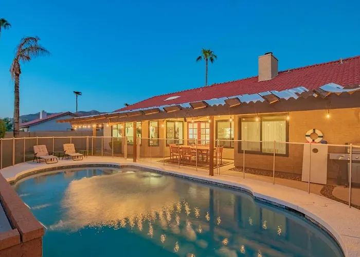 Oasis With Pool, Hot Tub And Sleeps 8 *