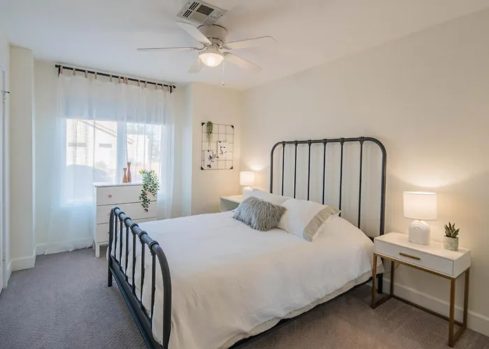 Oasis With Pool, Hot Tub And Sleeps 8 *